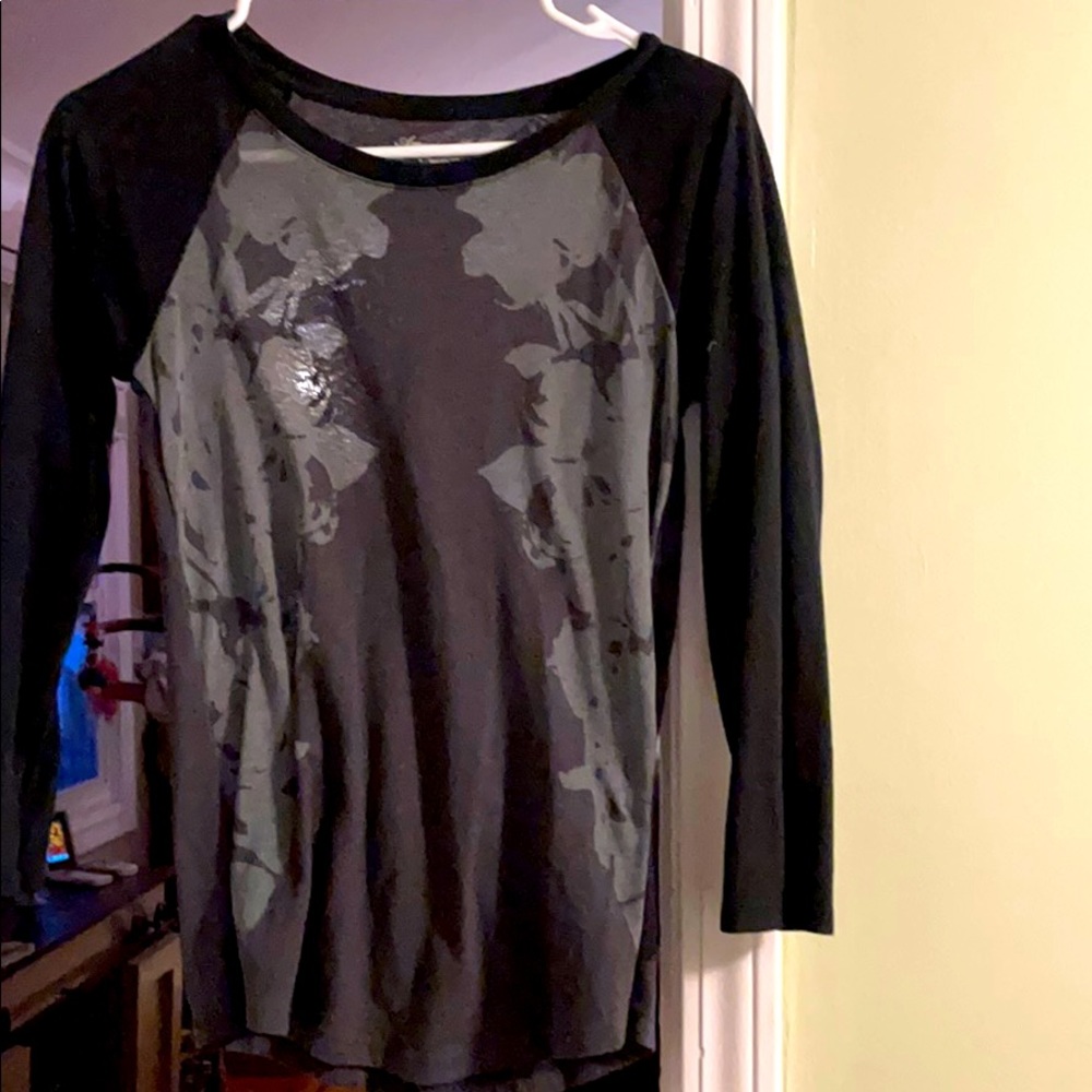 Shirt with sheer parts ❤️